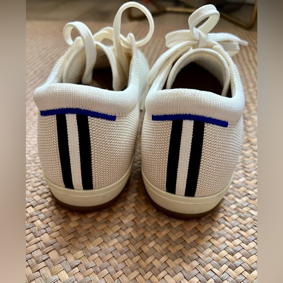 Rothy's Lace-Up Sneakers in blonde 8.5 - Picture 4 of 9